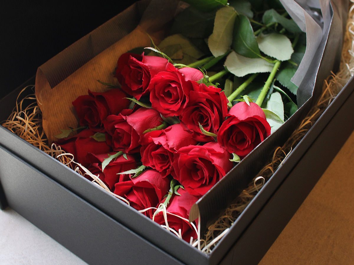 dozen-box-bouquet02.jpg-