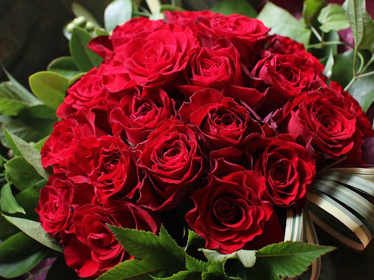 Rose Colonial Bouquet 20